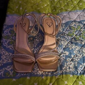 NWOT Elegant Gold Strappy Women's Heels